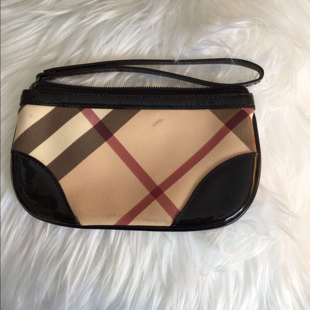 Authentic Burberry Wristlet- 🦄